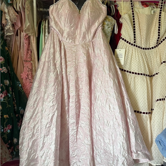 JessaKae Dresses & Skirts - JessaKae Pink Floral Textured Dress